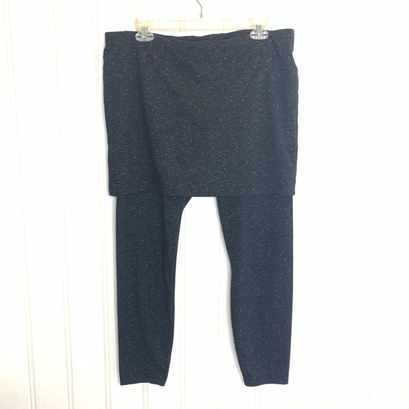 Skirted Capri Leggings 